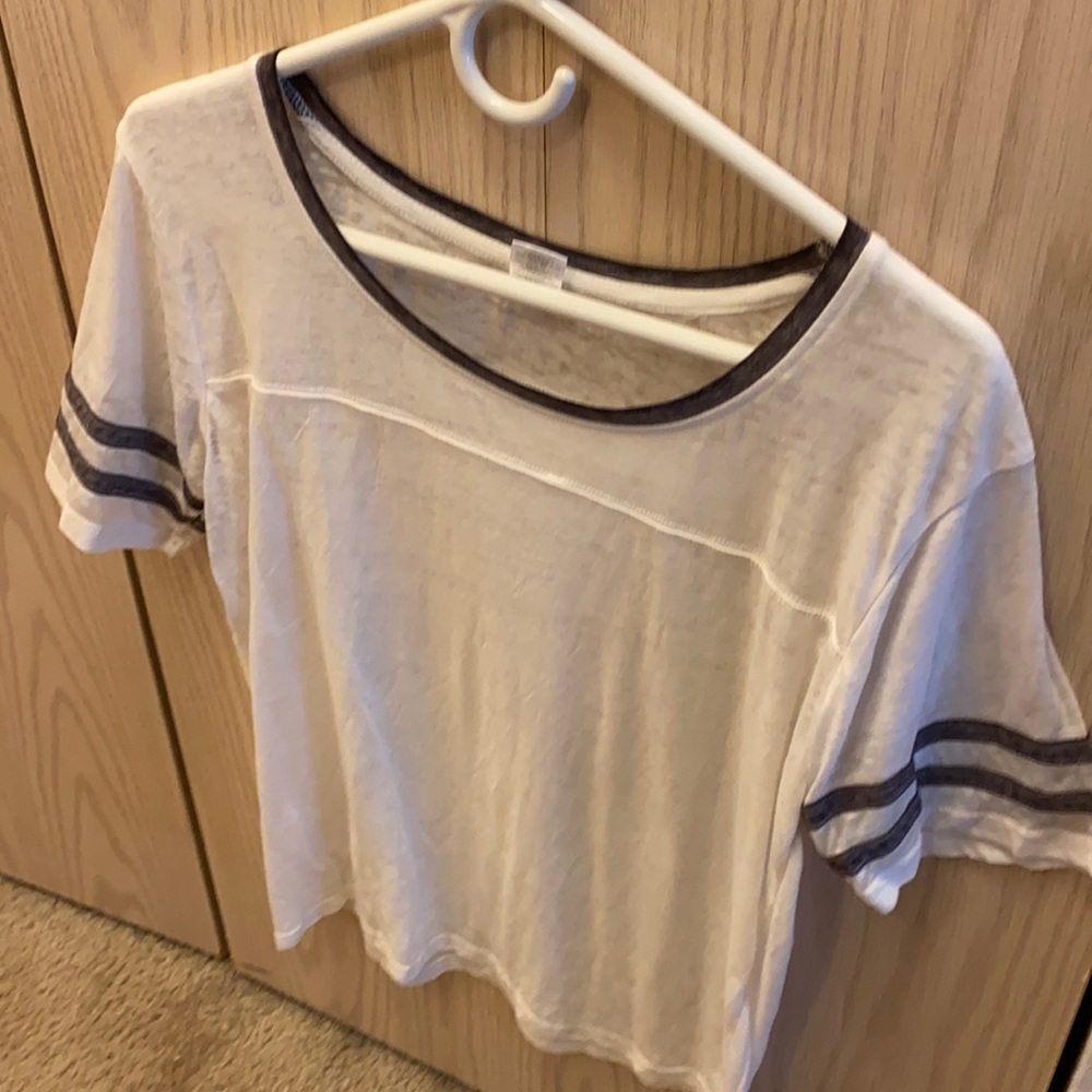 Sporty light shirt
